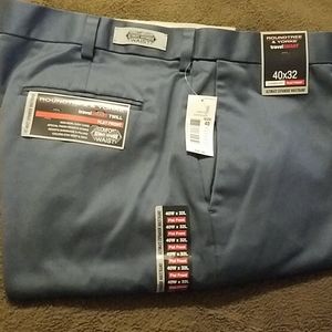 Roundtree and Yorke Travelsmart Twill pants